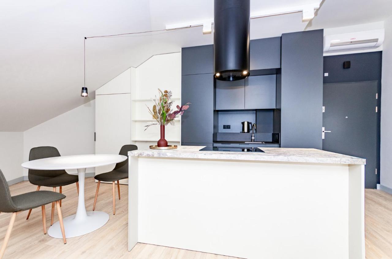 Inpoint Old Town Apartment